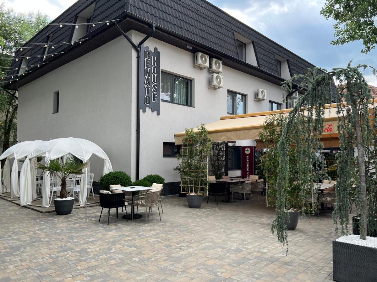 Hotel Renato House à Târgu Jiu Extérieur photo